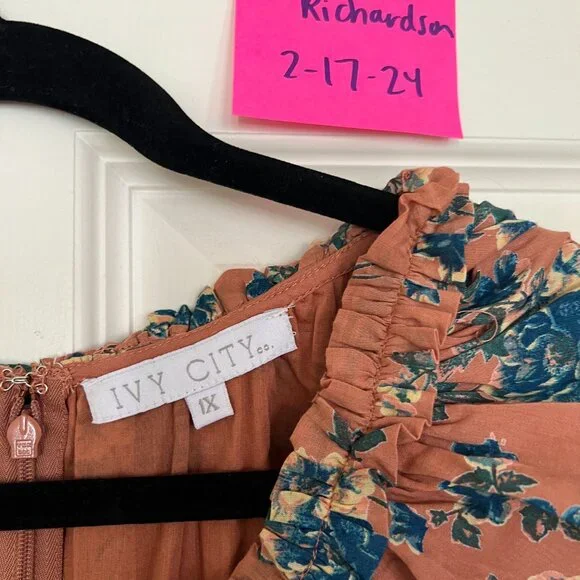 Ivy City Co Rust and Blue Floral Midi Dress - Picture 3 of 6